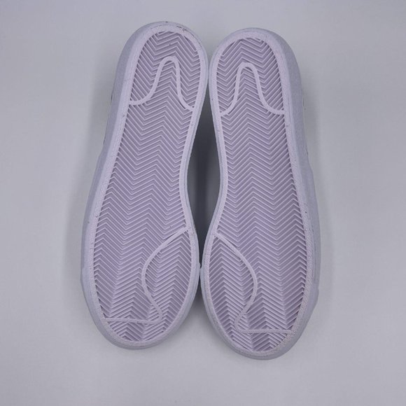 Nike Blazer Low ' 77 White / Black Womens Shoes - Picture 6 of 8